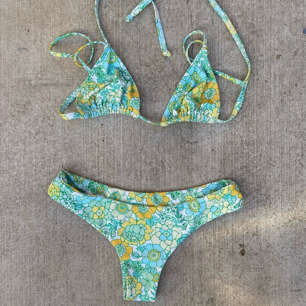 Kulani Kinis Bikini